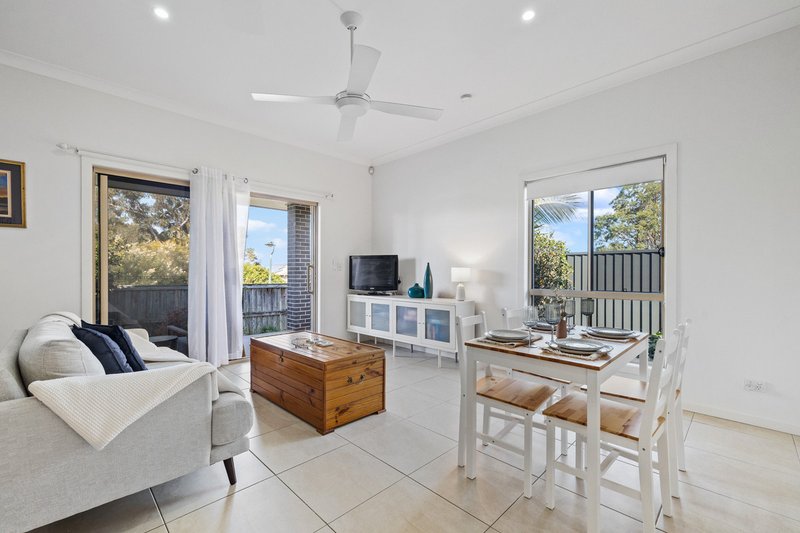 Photo - 8 Cypress Street, Redland Bay QLD 4165 - Image 21