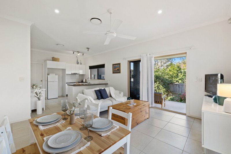 Photo - 8 Cypress Street, Redland Bay QLD 4165 - Image 22
