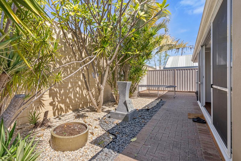 Photo - 8 Daffodil Road, Canning Vale WA 6155 - Image 11