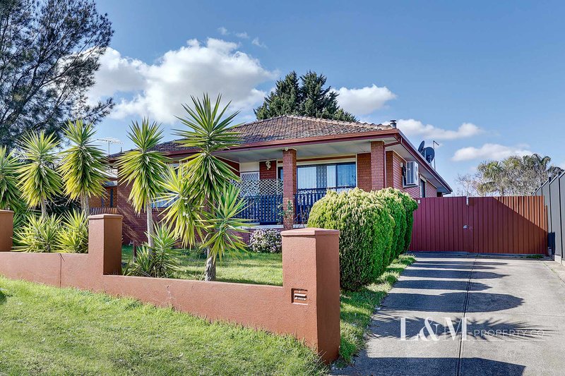 Photo - 8 Dakara Close, Meadow Heights VIC 3048 - Image 2