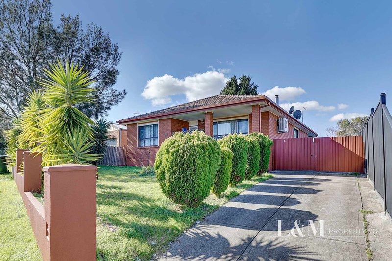 Photo - 8 Dakara Close, Meadow Heights VIC 3048 - Image 3