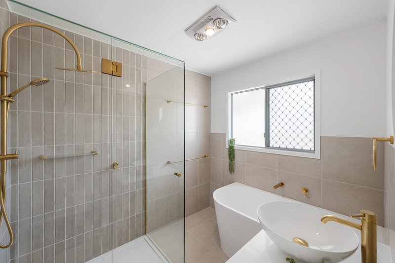 Photo - 8 Dalton Street, Clinton QLD 4680 - Image 14