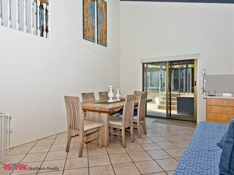 Photo - 8 Dalwood St , Carseldine QLD 4034 - Image 7