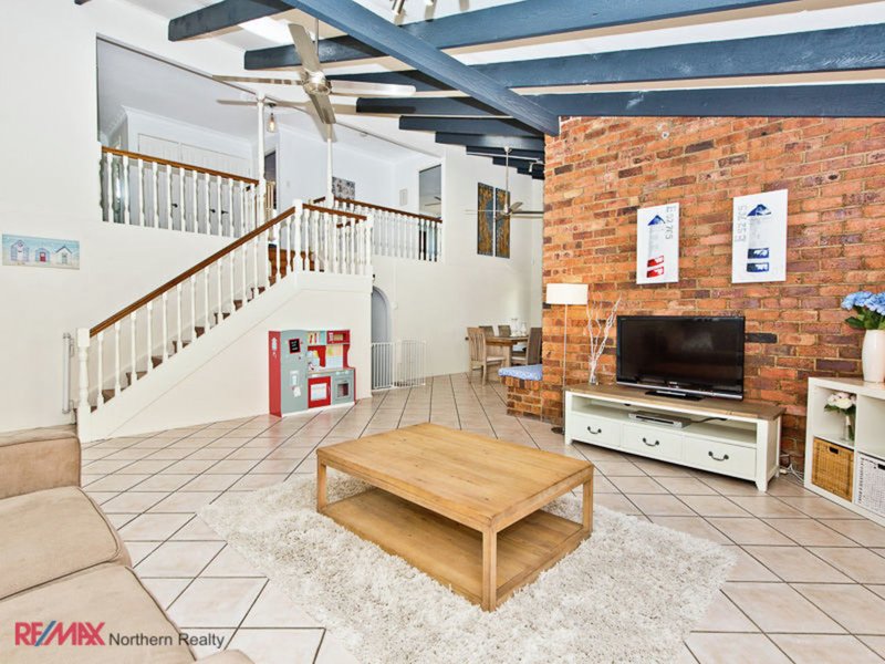 Photo - 8 Dalwood St , Carseldine QLD 4034 - Image 9