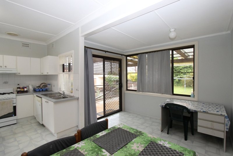 Photo - 8 Daly Street, West Bathurst NSW 2795 - Image 10