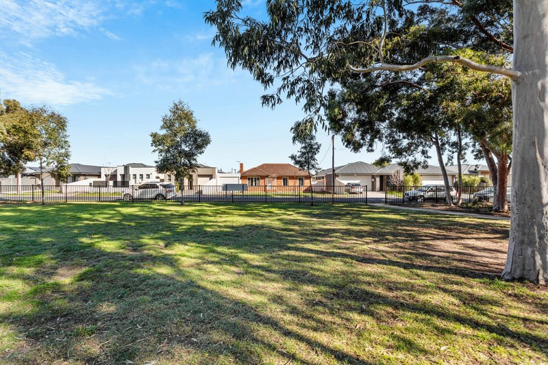 Photo - 8 Dampier Avenue, Findon SA 5023 - Image 22