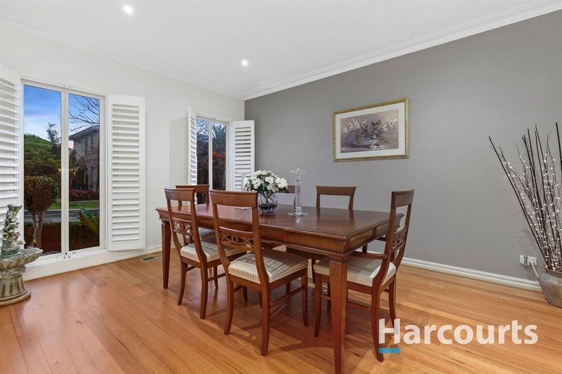 Photo - 8 Danbec Court, Lysterfield VIC 3156 - Image 3