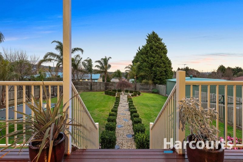 Photo - 8 Danbec Court, Lysterfield VIC 3156 - Image 16