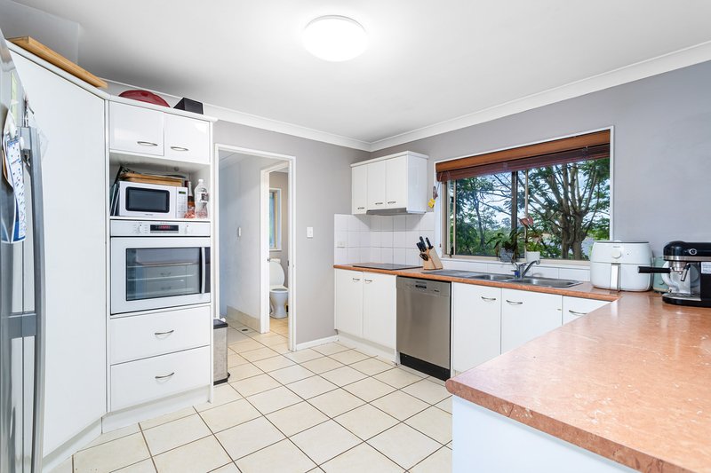 Photo - 8 Dapples Court, Burleigh Heads QLD 4220 - Image 6