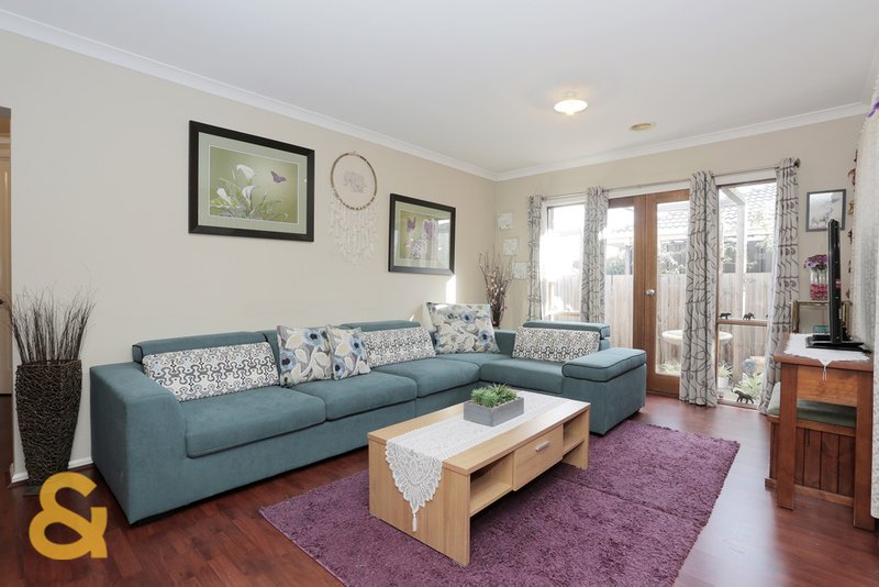 Photo - 8 Darlington Court, Roxburgh Park VIC 3064 - Image 2