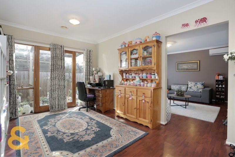 Photo - 8 Darlington Court, Roxburgh Park VIC 3064 - Image 8