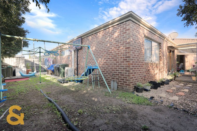 Photo - 8 Darlington Court, Roxburgh Park VIC 3064 - Image 10