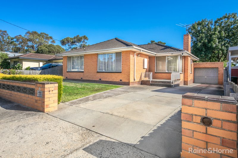 8 Darwin Street, Sunbury VIC 3429