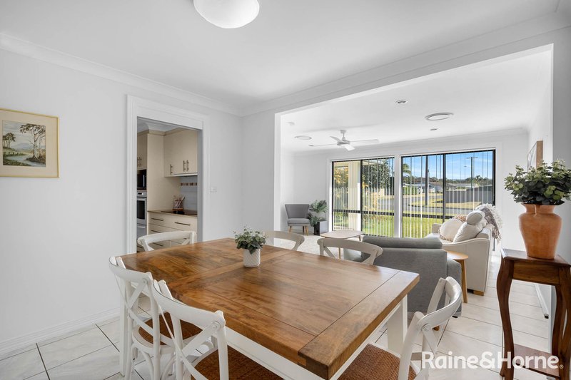 Photo - 8 Davison Drive, Shoalhaven Heads NSW 2535 - Image 2