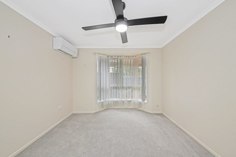 Photo - 8 De Marco Court, Brendale QLD 4500 - Image 5