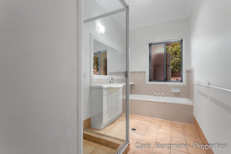 Photo - 8 Dellwood Court, Ferny Hills QLD 4055 - Image 15