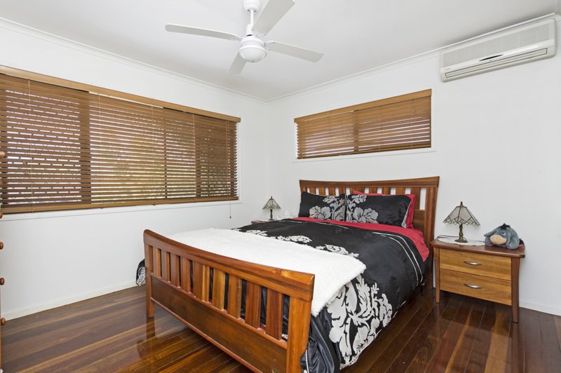Photo - 8 Dendron Street, Shailer Park QLD 4128 - Image 6