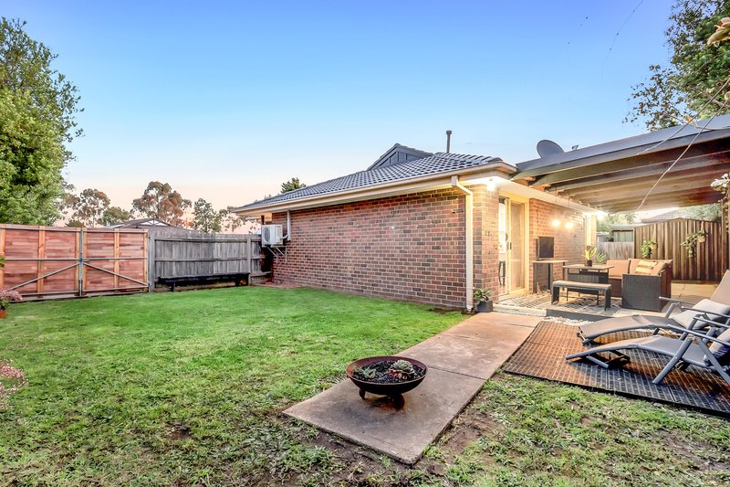 Photo - 8 Dendy Court, Roxburgh Park VIC 3064 - Image 15