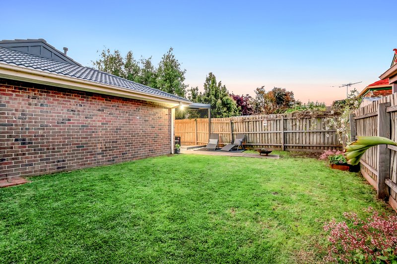 Photo - 8 Dendy Court, Roxburgh Park VIC 3064 - Image 16