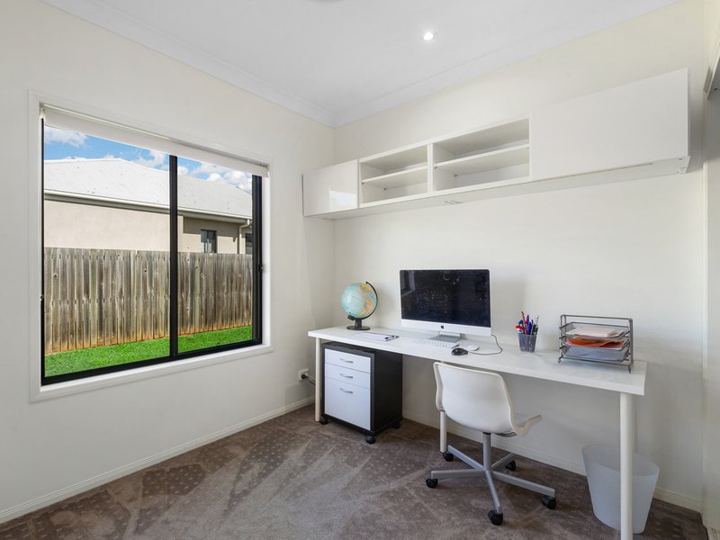 Photo - 8 Denis Street, Murrumba Downs QLD 4503 - Image 23