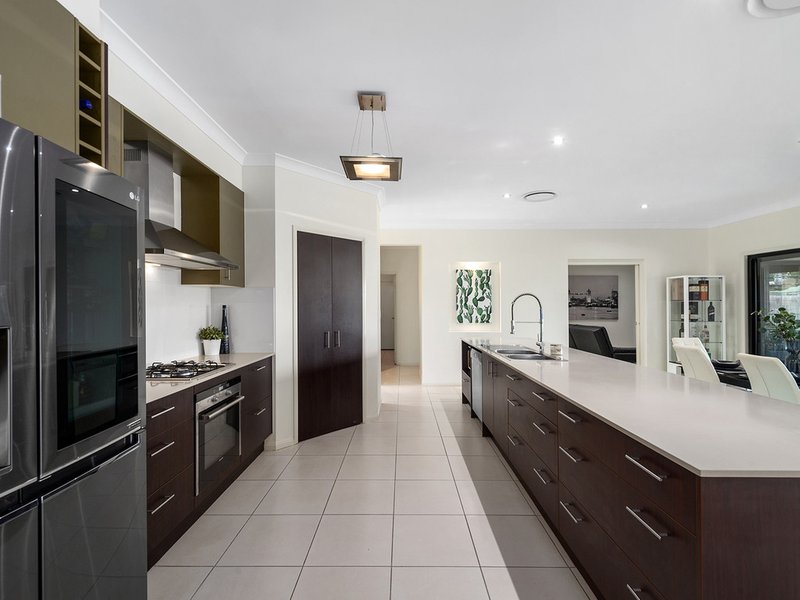 Photo - 8 Denis Street, Murrumba Downs QLD 4503 - Image 25