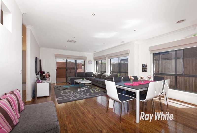 Photo - 8 Desa Terrace, Dandenong VIC 3175 - Image 6