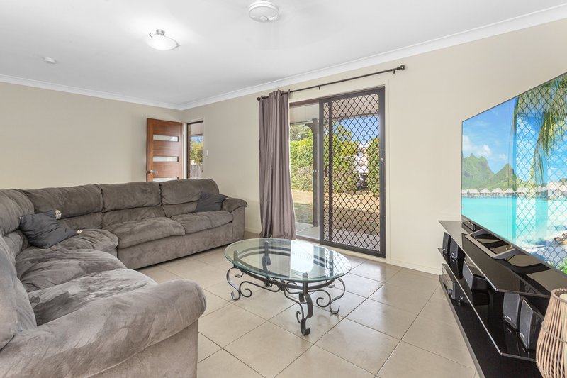 Photo - 8 Devine St , Marsden QLD 4132 - Image 4