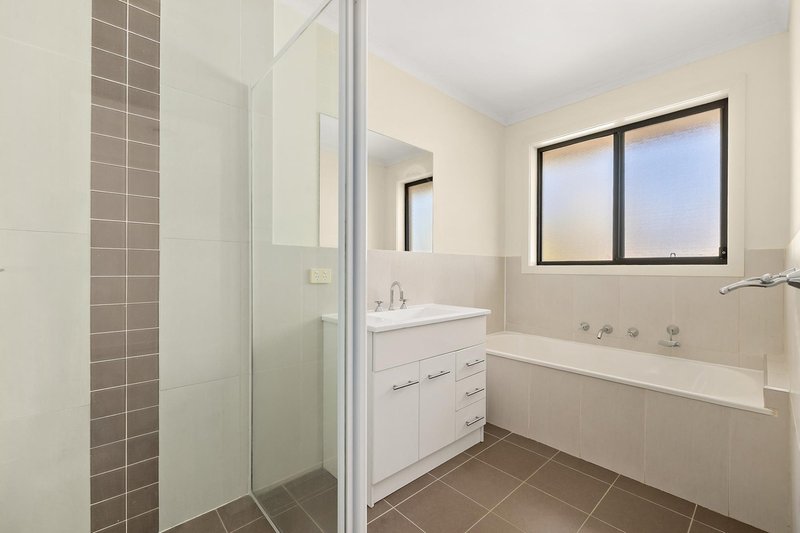 Photo - 8 Devlin Street, Gungahlin ACT 2912 - Image 8