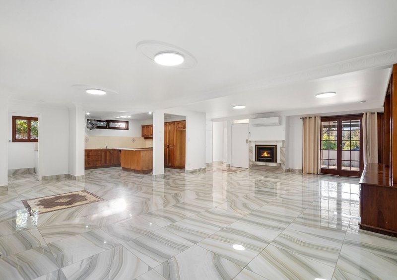 Photo - 8 Devonhill Street, The Gap QLD 4061 - Image 6