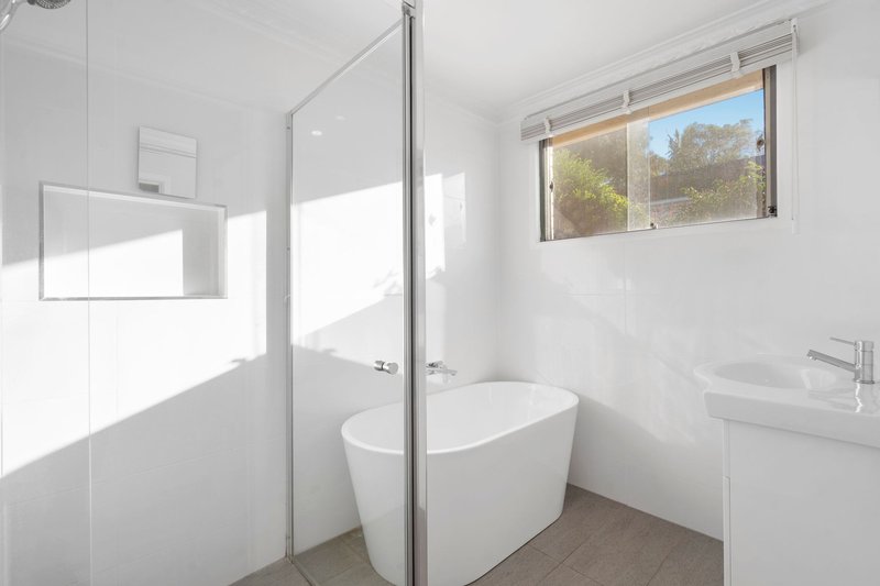 Photo - 8 Devonhill Street, The Gap QLD 4061 - Image 17