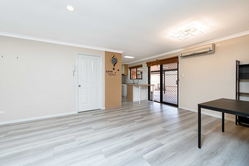 Photo - 8 Diamond Place, Runcorn QLD 4113 - Image 3