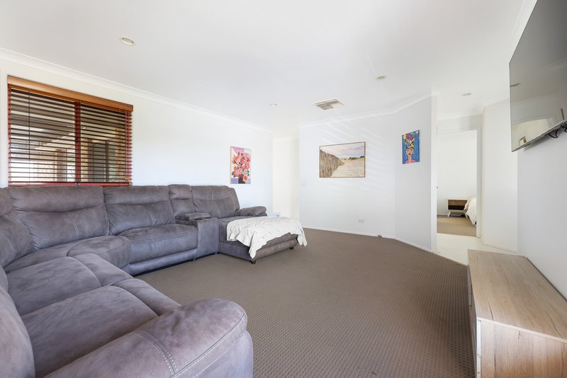 Photo - 8 Dibar Drive, Tamworth NSW 2340 - Image 2