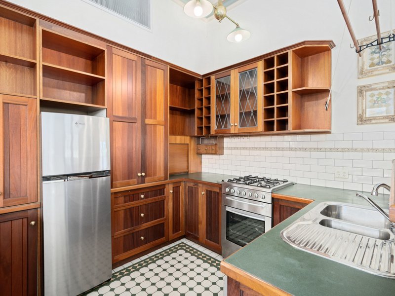 Photo - 8 Dick Street, Wodonga VIC 3690 - Image 2