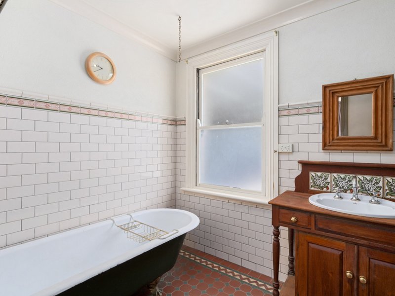 Photo - 8 Dick Street, Wodonga VIC 3690 - Image 7