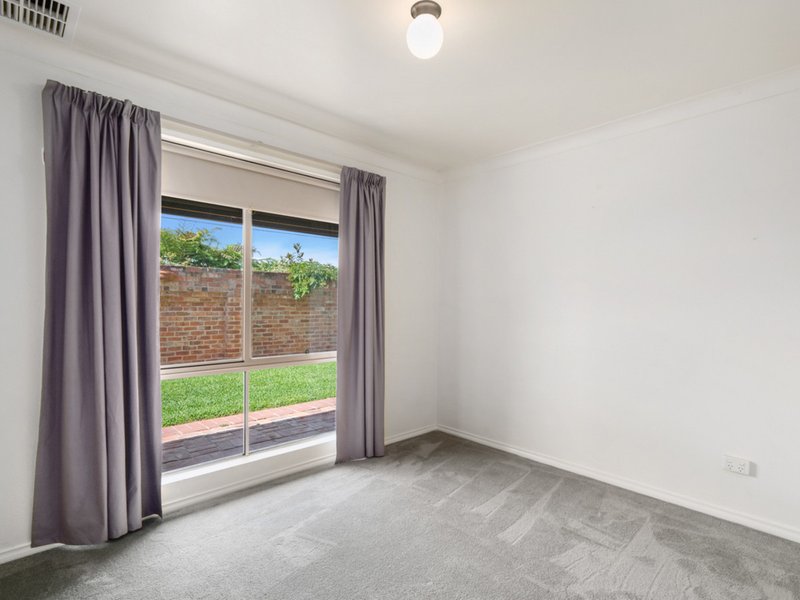 Photo - 8 Dick Street, Wodonga VIC 3690 - Image 9