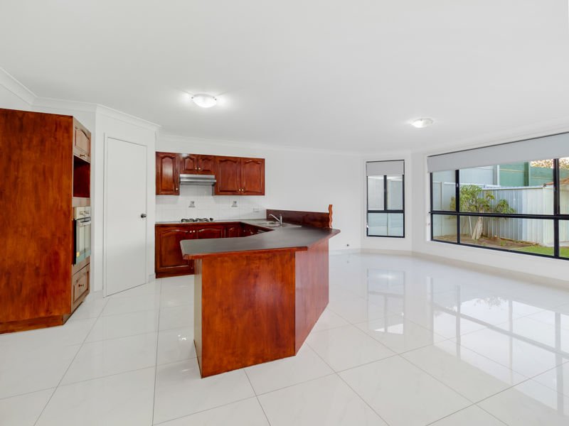 Photo - 8 Dienelt Close, Glenwood NSW 2768 - Image 6