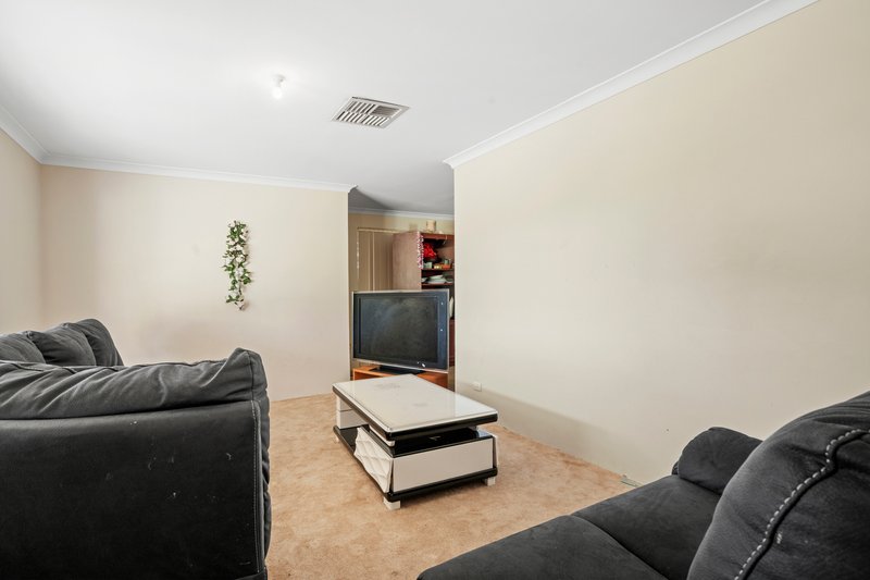 8 Dillon Place, Gosnells WA 6110