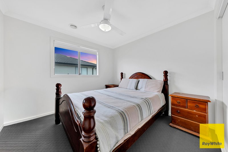 Photo - 8 Dingo Street, Point Cook VIC 3030 - Image 7