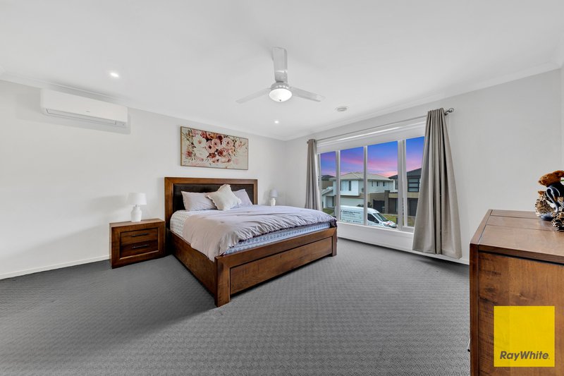 Photo - 8 Dingo Street, Point Cook VIC 3030 - Image 8