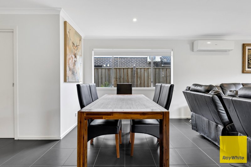 Photo - 8 Dingo Street, Point Cook VIC 3030 - Image 14