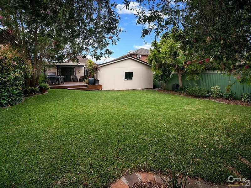 Photo - 8 Dinora Street, Belmore NSW 2192 - Image 12