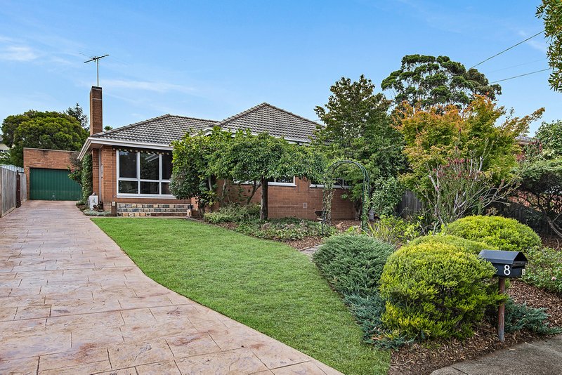 8 Dion Road, Glen Waverley VIC 3150