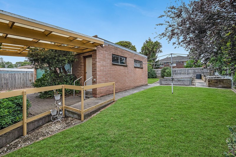 Photo - 8 Dion Road, Glen Waverley VIC 3150 - Image 7