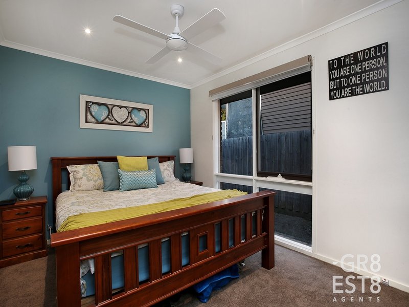 Photo - 8 Diosma Court, Narre Warren VIC 3805 - Image 9