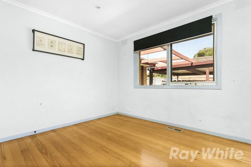 Photo - 8 Dirkala Court, Mulgrave VIC 3170 - Image 7