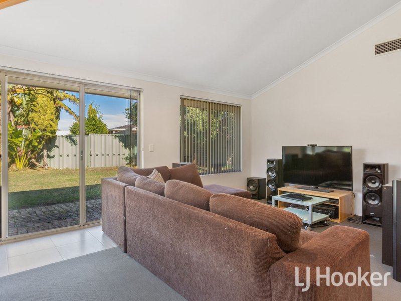 Photo - 8 Diviney Court, Parkwood WA 6147 - Image 7