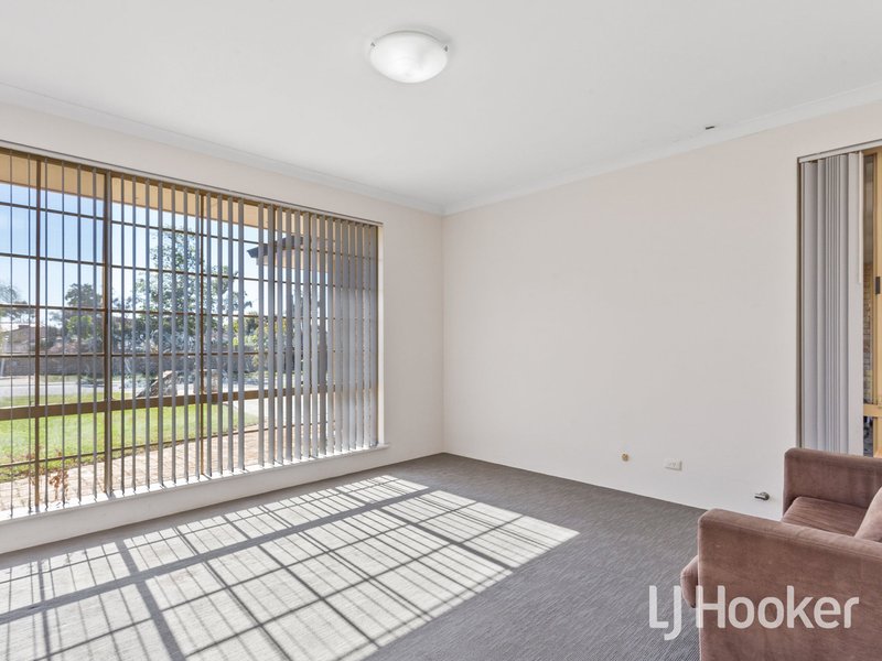 Photo - 8 Diviney Court, Parkwood WA 6147 - Image 12