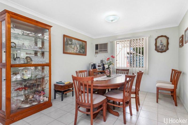 Photo - 8 Doblo Avenue, Norman Gardens QLD 4701 - Image 4