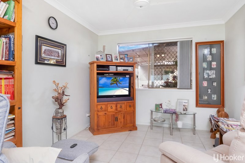 Photo - 8 Doblo Avenue, Norman Gardens QLD 4701 - Image 6