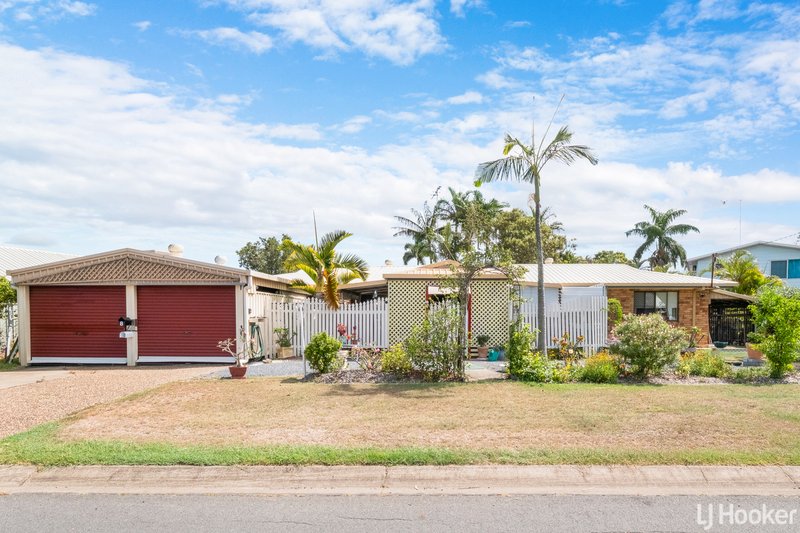 Photo - 8 Doblo Avenue, Norman Gardens QLD 4701 - Image 20